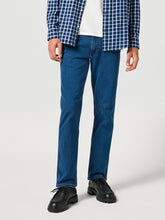 Męskie Spodnie Jeansowe Wrangler Greensboro Blue Grey 112355018 W15Q017416